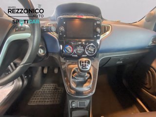 LANCIA Ypsilon 1.0 firefly hybrid Platino s&s 70cv - NEOPATENTATI