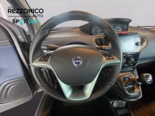 LANCIA Ypsilon 1.0 firefly hybrid Platino s&s 70cv - NEOPATENTATI