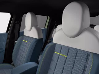 FIAT Grande Panda Hybrid La Prima 1