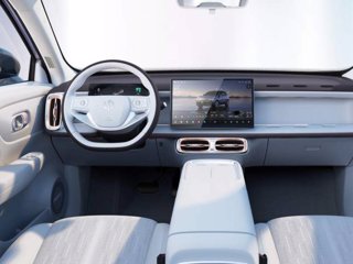 LEAPMOTOR B10 REEV HYBRID DESIGN