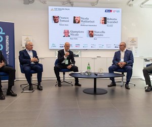 Photo 5900151769323473820 Y